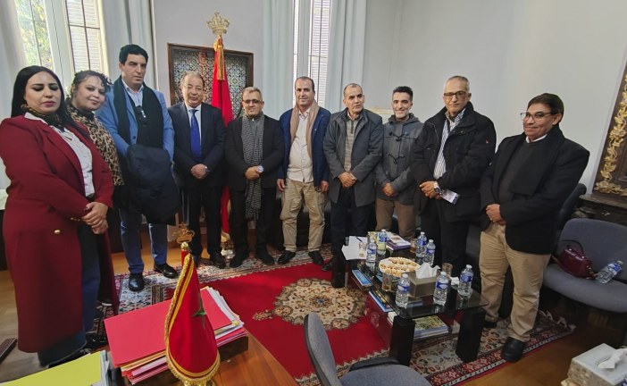 القنصل العام للمملكة بمارسيليا بفرنسا يستقبل وفدا من إقليم تيزنيت ويثمن جهود الدبلوماسية الموازية