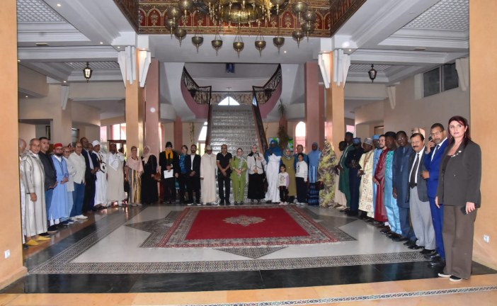 افتتاح الدورة الحادية عشرة لملتقى تيزنيت الدولي للثقافات الإفريقية احتفاء بخمسينية المسيرة الخضراء المظفرة