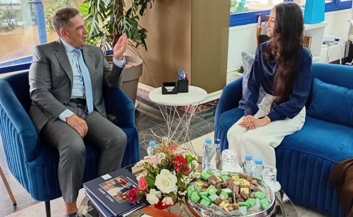 والي جهة سوس ماسة يستقبل صاحبة أعلى معدل في البكالوريا على صعيد الجهة