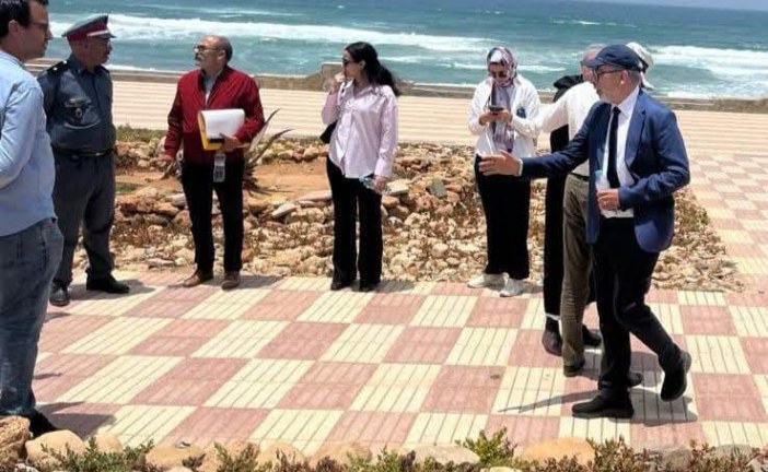باستثمار يتجاوز 25 مليون درهم.. إطلاق صفقة تأهيل كورنيش أكلو إيذانا بانطلاق أولى مراحل المشروع السياحي الكبير بإقليم تيزنيت